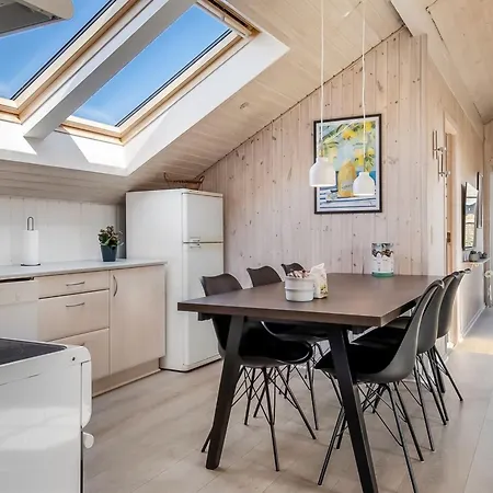 Aika - 450m From The Sea By Interhome Hejls