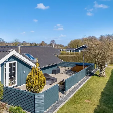 Aika - 450m From The Sea By Interhome Feriehus *