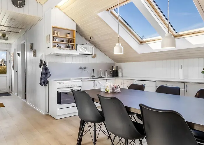 Aika - 450m From The Sea By Interhome Hejls