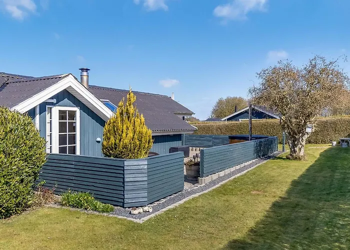 Aika - 450m From The Sea By Interhome *